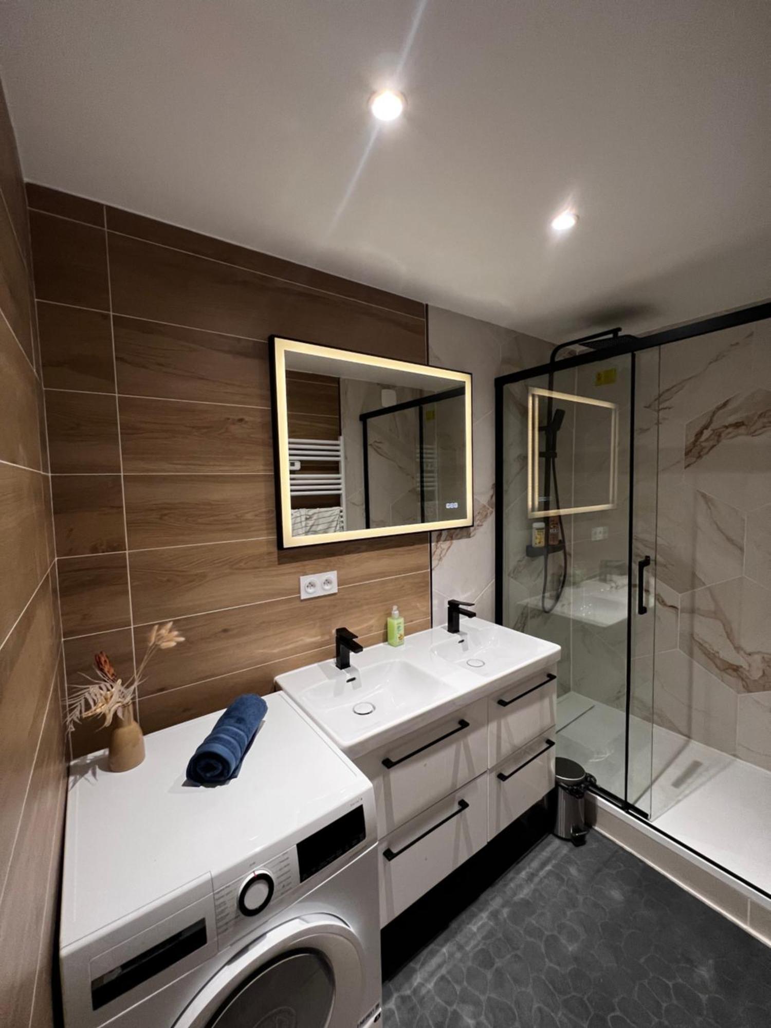 Tres Beau T3 Neuf A Franconville Apartment *
